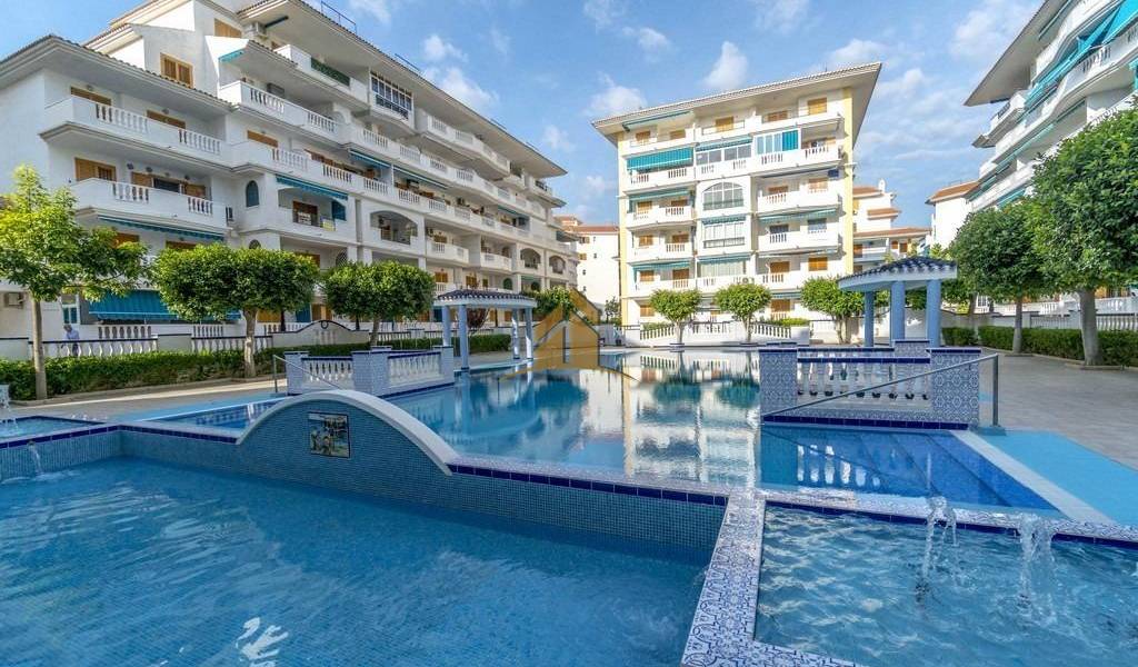 Apartament - Wtórny - Torrevieja - Los Europeos