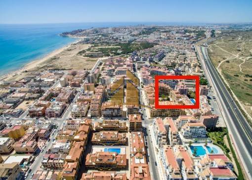 Apartamento - Venta - Torrevieja - URE-24088