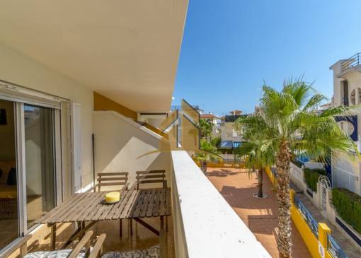Apartamento - Venta - Torrevieja - URE-61056