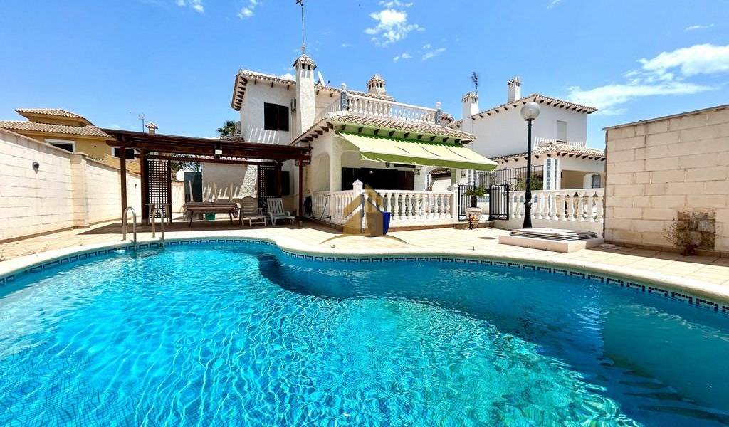 Villa - Sale - Orihuela Costa - La Zenia