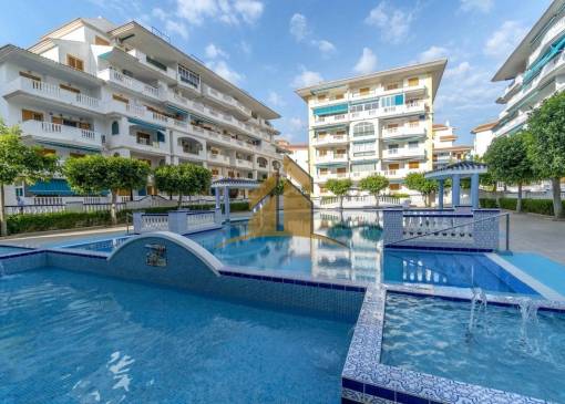 Apartament - Wtórny - Torrevieja - Los Europeos