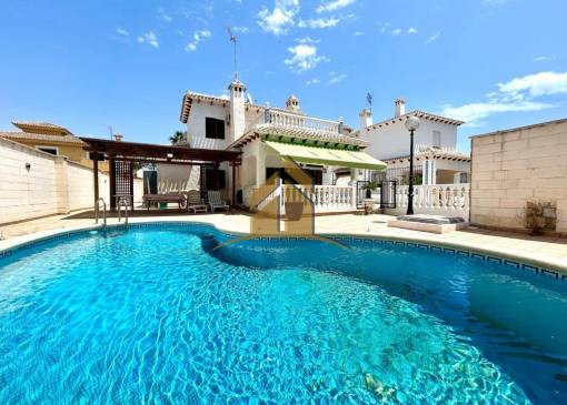 Villa - Sale - Orihuela Costa - La Zenia