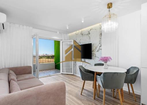 Apartament - Wtórny - Torrevieja - Punta prima