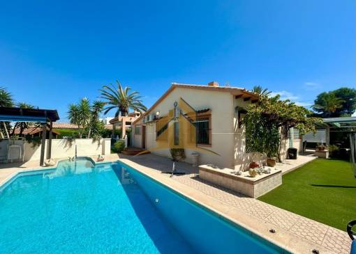 Villa - Sale - Orihuela Costa - Aguamarina